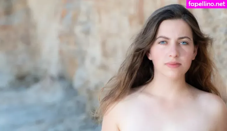 Danielle Holzman OnlyFans Thumbnail #GYDSxUFZws