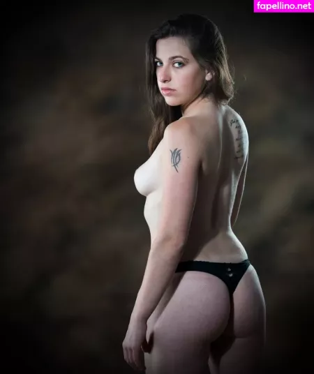 Danielle Holzman OnlyFans Thumbnail #YIt3aLjj5s