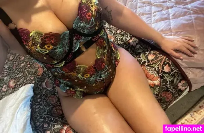 Danielle Kate OnlyFans Thumbnail #nAUWNbTbDm