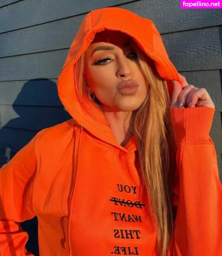 Danielle Moinet OnlyFans Thumbnail #5ueNupTcbY