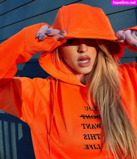 Danielle Moinet OnlyFans Thumbnail #K3cNqE7iXh