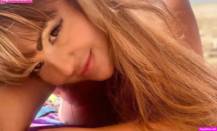 Danielle Nicholls OnlyFans Thumbnail #O6eRgziDQ8