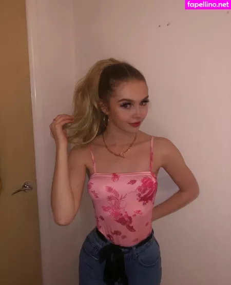 Danielle Shayes OnlyFans Thumbnail #FuRM8srLyV