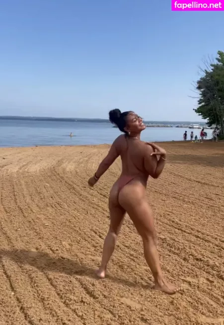 Danielle Sylvester OnlyFans Thumbnail #HpxsGhkLCA