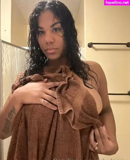 Danielle Sylvester OnlyFans Thumbnail #vmMinVqeZN