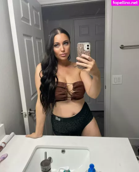 Daniellelancaster OnlyFans Thumbnail #OmAZg803B2