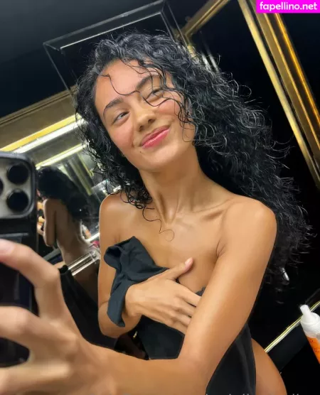 Daniellenicollee OnlyFans Thumbnail #8Nrhsa9DtV