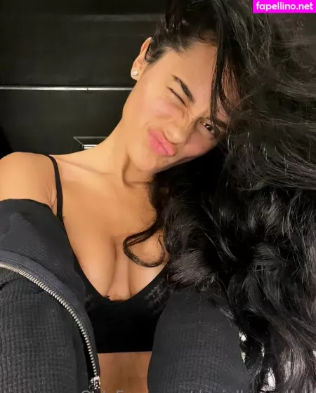 Daniellenicollee OnlyFans Thumbnail #GN8hIWNzuI