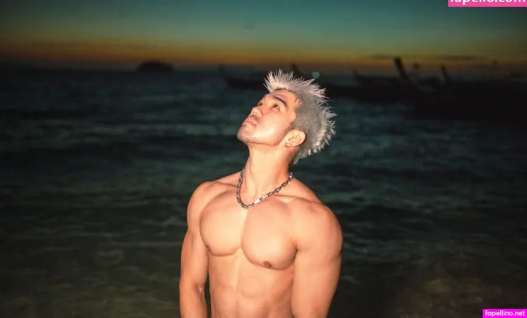 Danielzhang OnlyFans Thumbnail #DRXIbd3pYN