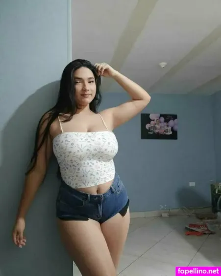 Daniesence23 OnlyFans Thumbnail #t24TMhxmSq