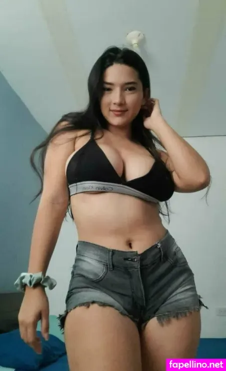 Daniesence23 OnlyFans Thumbnail #us8tiRv972