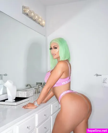 Daniibanks 3 OnlyFans Thumbnail #qdD10d83M5