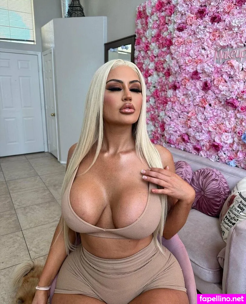 daniibanksvip, itsdaniibanks Nude Leaked OnlyFans Photo #Cvi1lc22n9