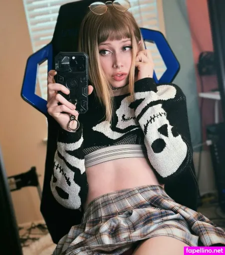 Danisophiaxxx OnlyFans Thumbnail #5r16QqAnFF