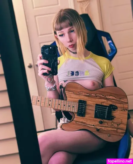 Danisophiaxxx OnlyFans Thumbnail #lqD9Ypp3qI