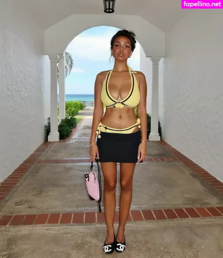 Daphne Blunt OnlyFans Thumbnail #AAxIHKwnqD