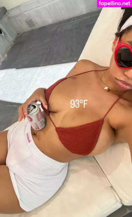 Daphne Blunt OnlyFans Thumbnail #wbeBcs2OZR