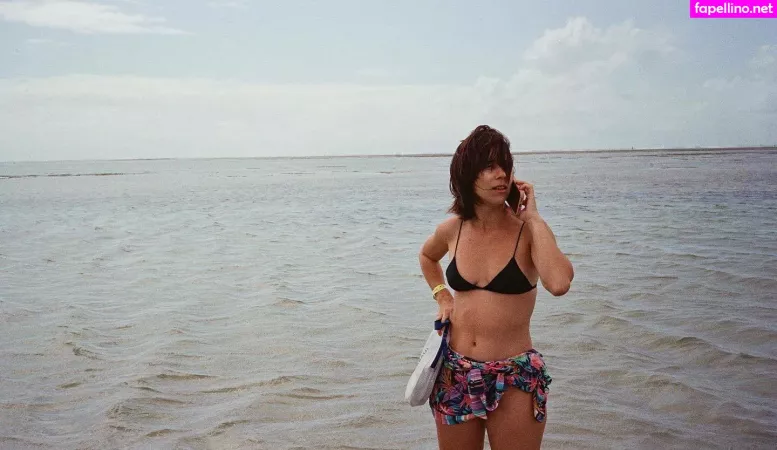 Daphne Bozaski OnlyFans Thumbnail #gDqXHVSxHW