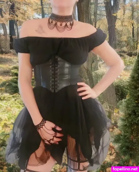 Daphne142 OnlyFans Thumbnail #EAB8T3wUBr