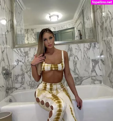 Daphnepickett18 OnlyFans Thumbnail #iNMYzwpeTA