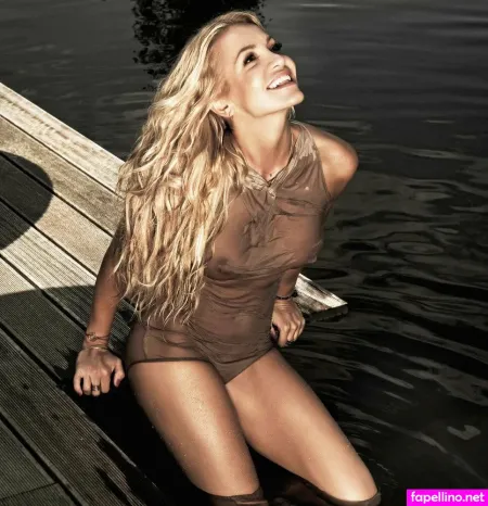 Dara Rolins OnlyFans Thumbnail #jGOgaDPpId