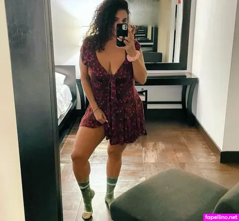 Daralovesyou OnlyFans Thumbnail #K8R6pzUA5e