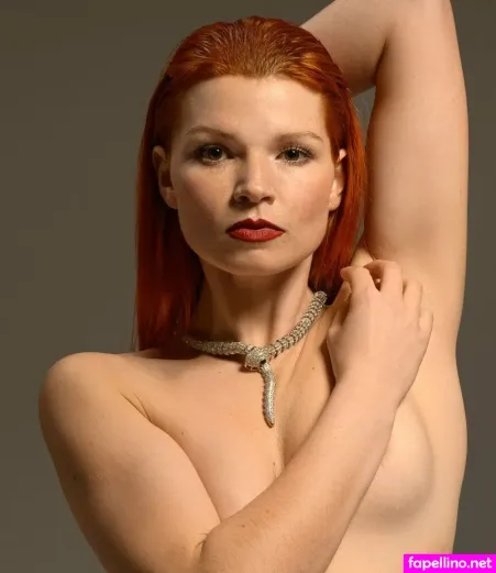 Darcie Louise Model OnlyFans Thumbnail #NDOsQJ2Xl0