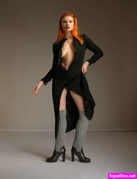 Darcie Louise Model OnlyFans Thumbnail #VDUSLcVcdn