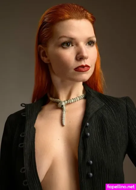 Darcie Louise Model OnlyFans Thumbnail #uz8PhUf9Wo