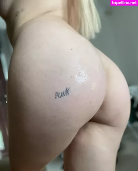 Darcy Del Rey 1 OnlyFans Thumbnail #GpaRDw09m4