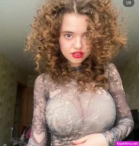Daria Aref OnlyFans Thumbnail #JQyfSbC8GY