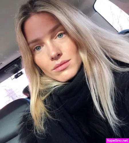 Daria Curls OnlyFans Thumbnail #izoXlLGXH3