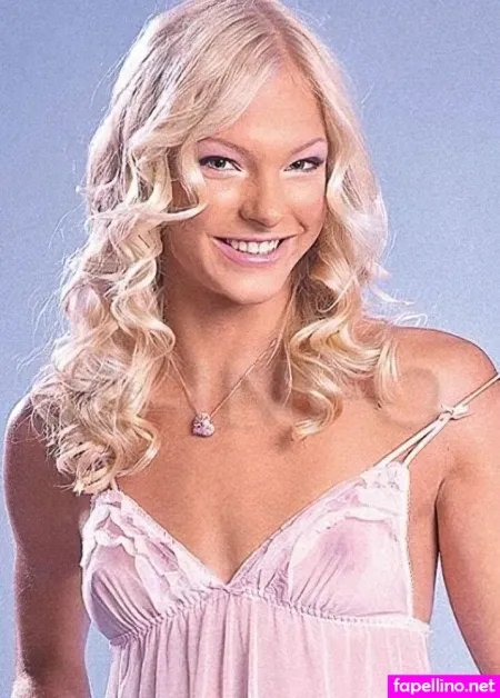 Daria Klishina OnlyFans Thumbnail #2a1FO3ZrHy