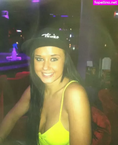 Daria Thibault OnlyFans Thumbnail #jns27Ob1bi