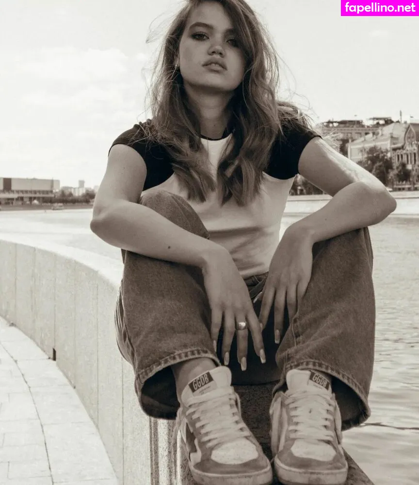 dabrowskadaria, daria_tyazkhun Nude Leaked OnlyFans Photo #ImU6u1GeRu