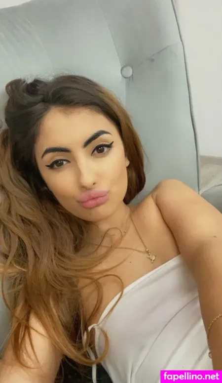 Dariaa Doll OnlyFans Thumbnail #Odhb7vt5ZE