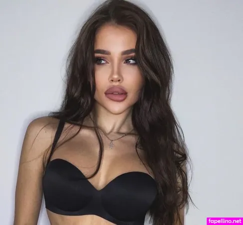 Darina Bliek 1 OnlyFans Thumbnail #0G4MDnLakQ