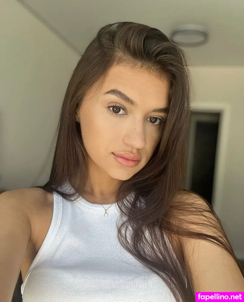 darina_dari, darinadari_ Nude Leaked OnlyFans Photo #2uHtrSkeG4