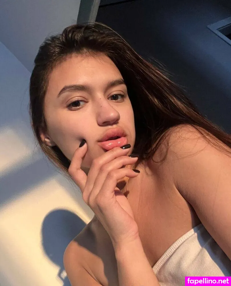 darina_dari, darinadari_ Nude Leaked OnlyFans Photo #iOaZZYnwMY