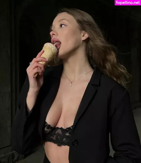 Darina Z OnlyFans Thumbnail #WeEndzAbeM