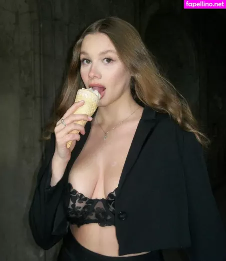 Darina Z OnlyFans Thumbnail #mBQ3NlJf84