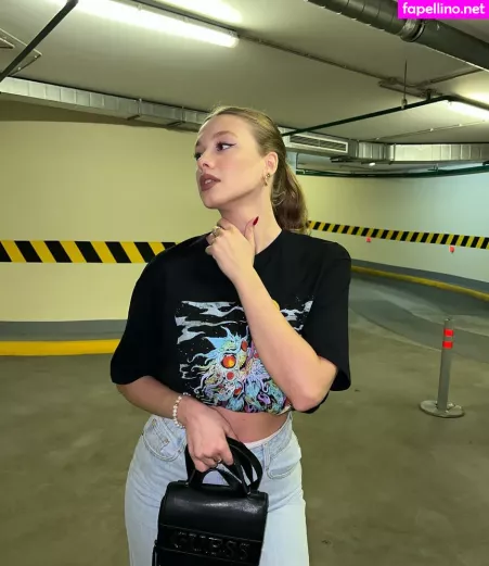 Darina OnlyFans Thumbnail #UTa9EN9FJo