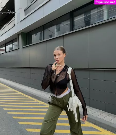 Darina OnlyFans Thumbnail #pYFbr9xYmO