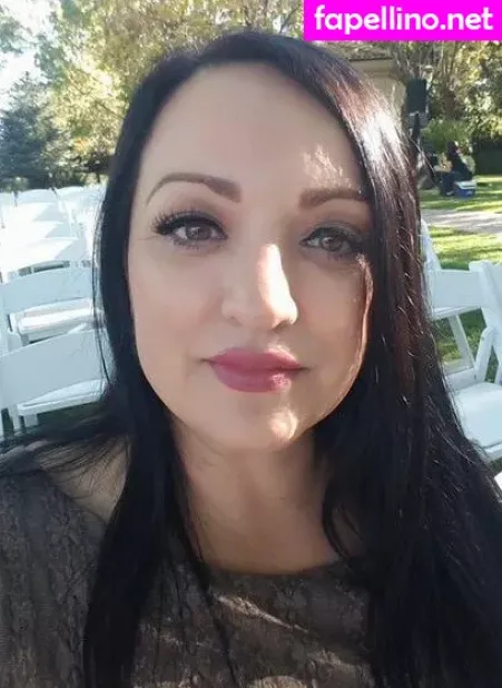Dark Haired Brunette OnlyFans Thumbnail #kQM8ITBOD4