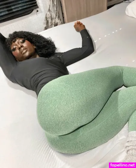 Darkchocolatefantasies OnlyFans Thumbnail #IzryOqOlP7