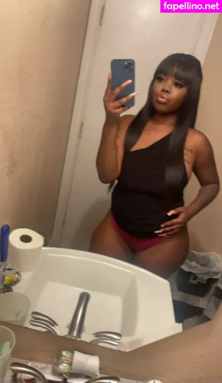 Darkchocolatekaay OnlyFans Thumbnail #X9RPW3Xs00