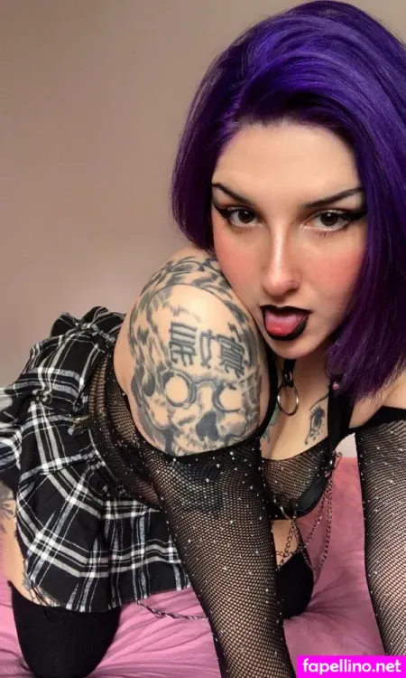 Darkdeepviolet OnlyFans Thumbnail #EVmyBWHITn