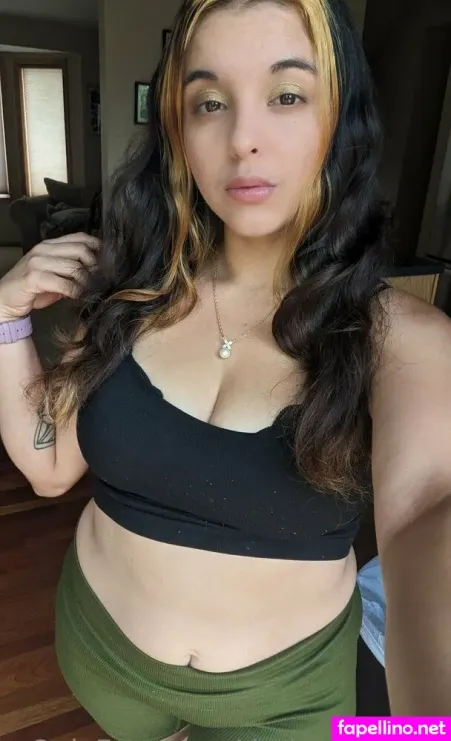 Darkroselatina OnlyFans Thumbnail #YUSzIvQ9z9