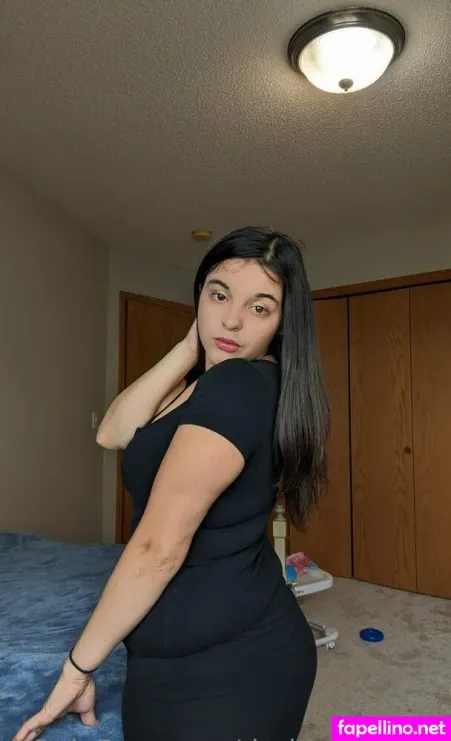 Darkroselatina OnlyFans Thumbnail #aFbDEa8usf