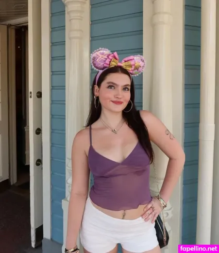 Darla Burkett OnlyFans Thumbnail #5p9A6X7ark